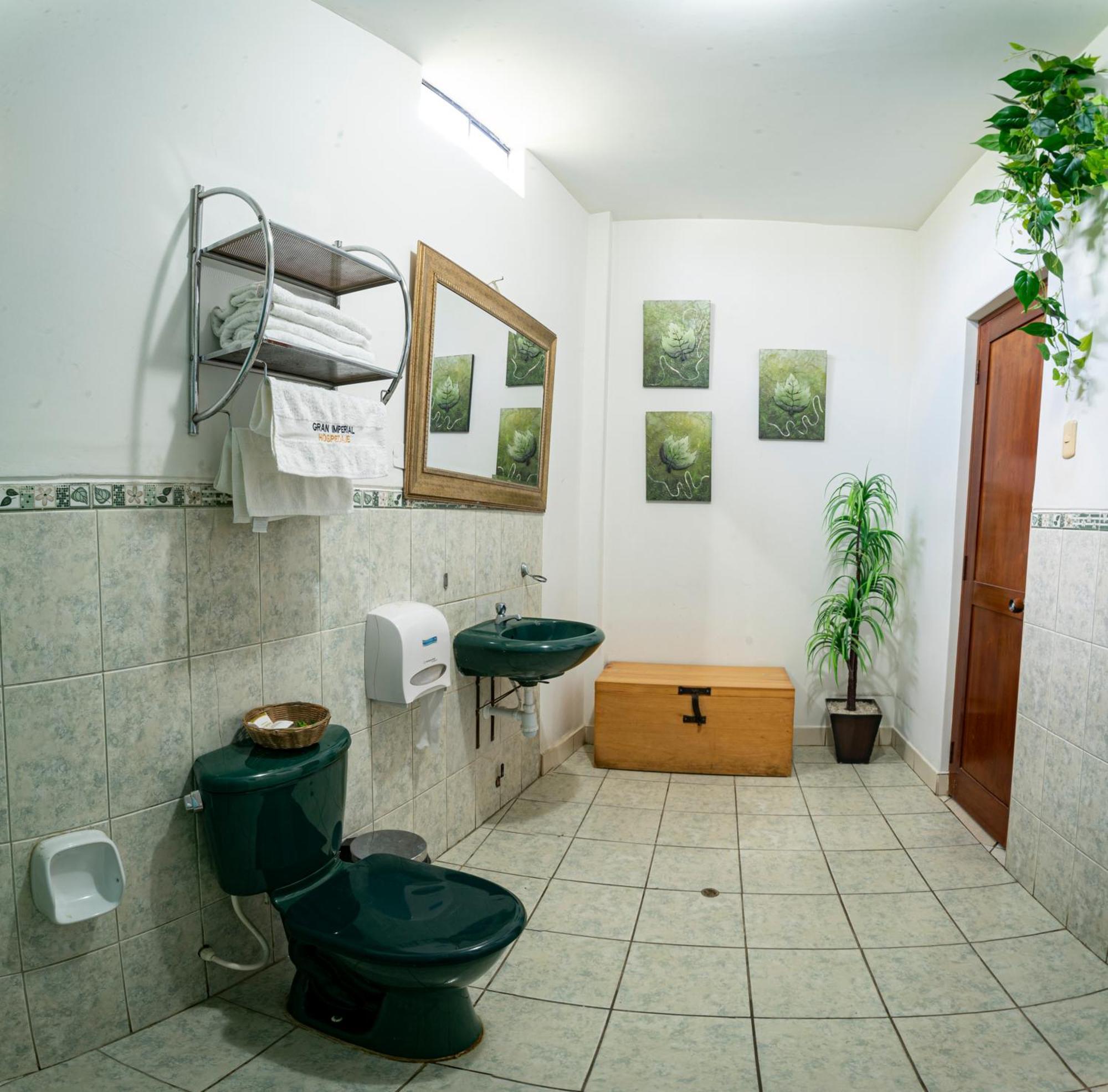 Hospedaje Gran Imperial Tumbes Exterior photo